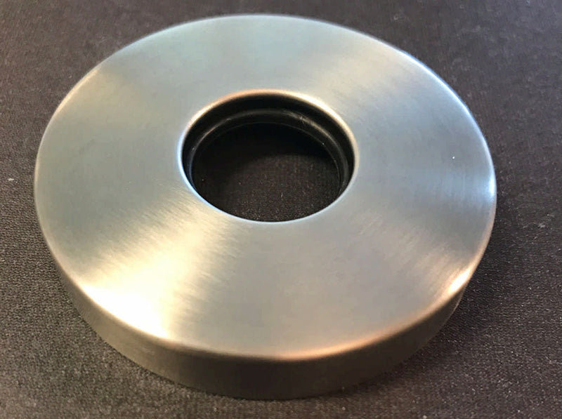 Wiesbaden 304 rozet voor douchearm rond 60 mm geborsteld RVS - sfeerbeeld