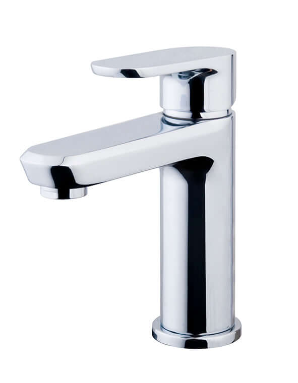 Robinet de lavabo trop chromé