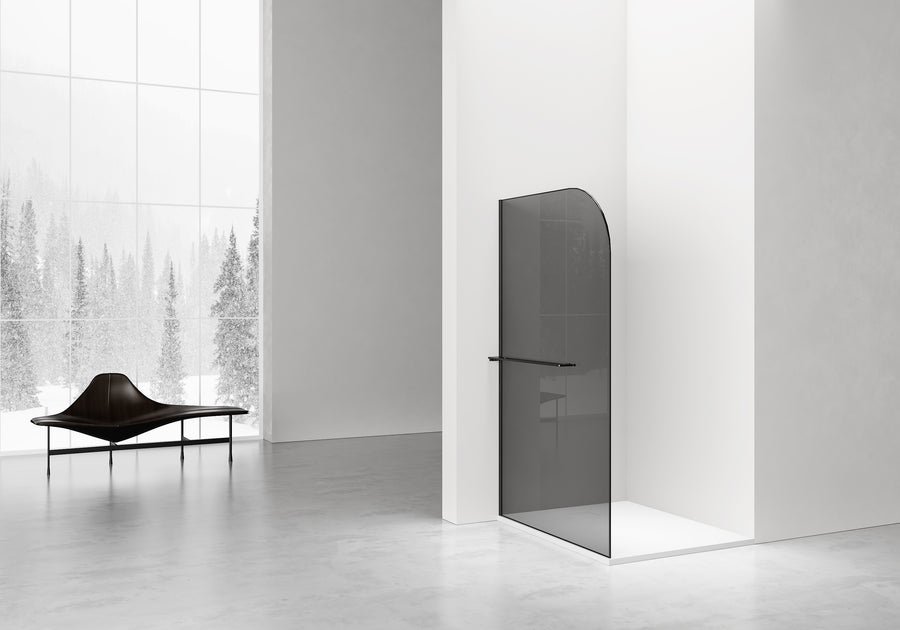 CURVY INLOOPDOUCHE MET HANDDOEKHOUDER - GEBOGEN - MET ANTI-KALKBEHANDELING - OMKEERBAAR - 8MM VEILIGHEIDSGLAS - HELDER GLAS