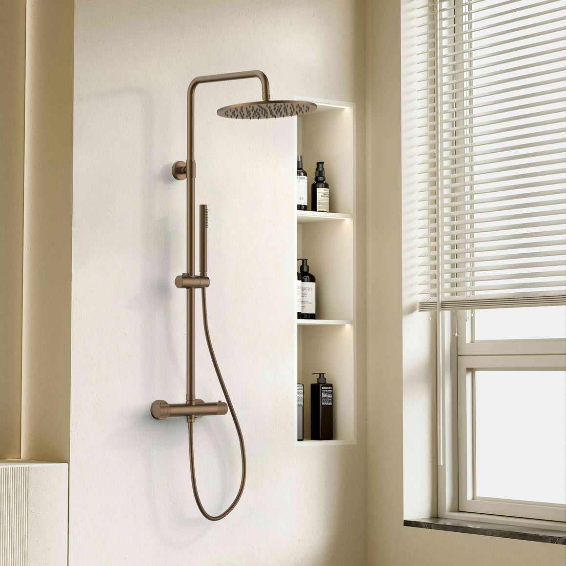 Aloni Stria regendoucheset thermostatisch bruin brons sfeerfoto